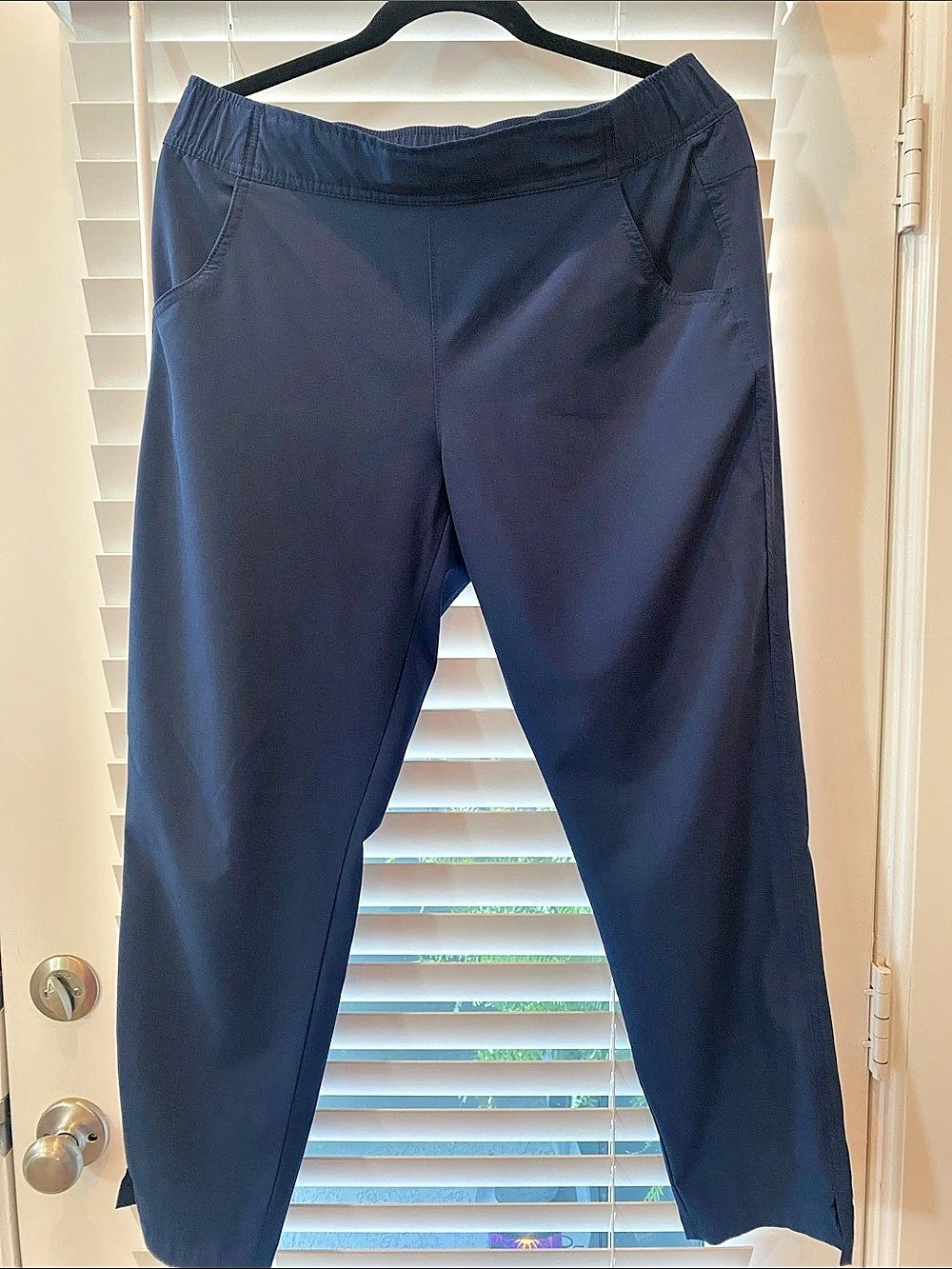Eddie Bauer Traveler Lightweight Ankle Pants Women's Straight Leg Pants Navy
